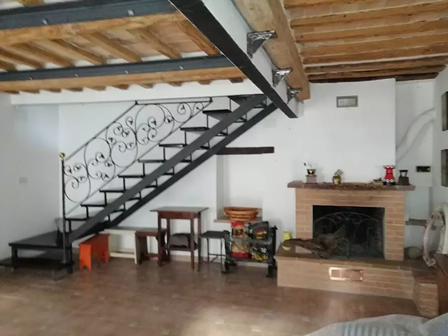 Immagine 21 di Appartamento in vendita  in piazza Balducci a Poggio San Vicino