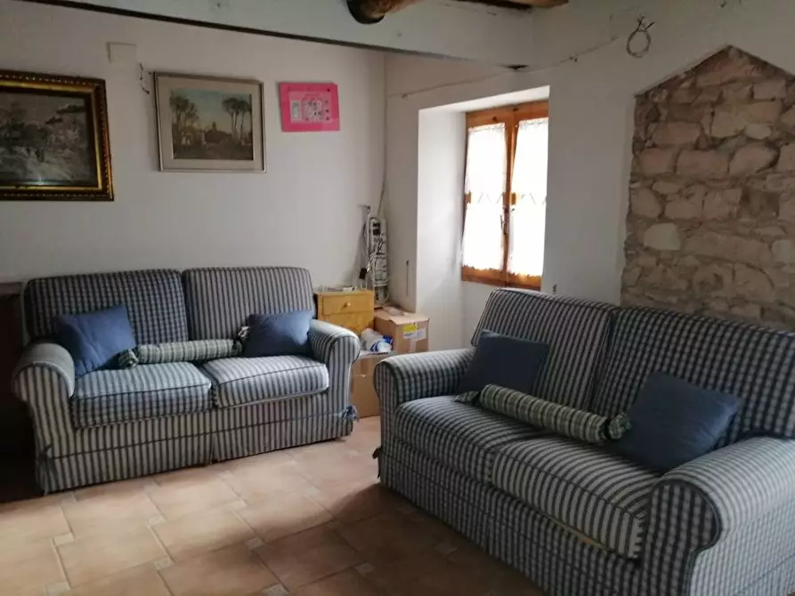 Immagine 9 di Appartamento in vendita  in piazza Balducci a Poggio San Vicino