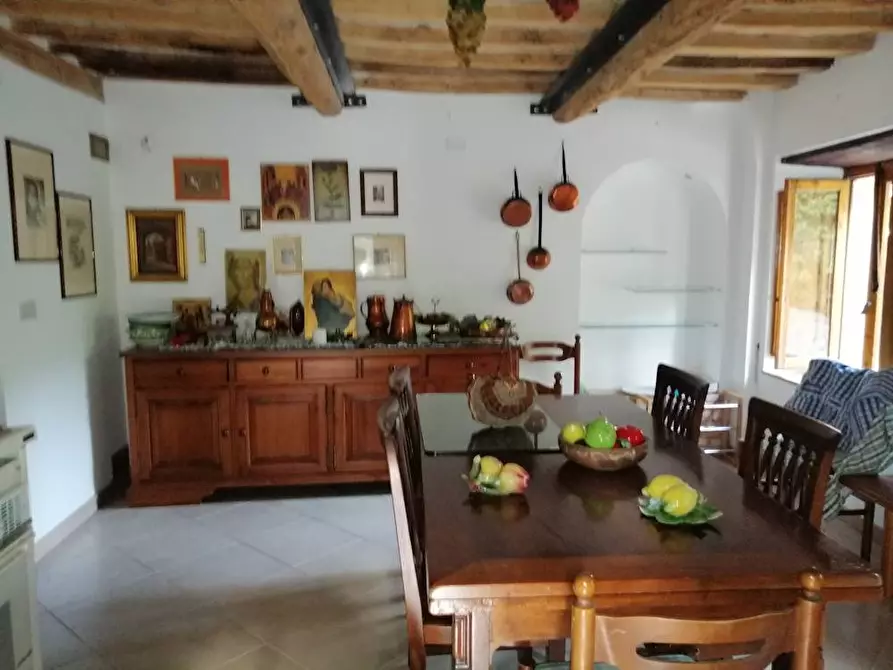 Immagine 8 di Appartamento in vendita  in piazza Balducci a Poggio San Vicino