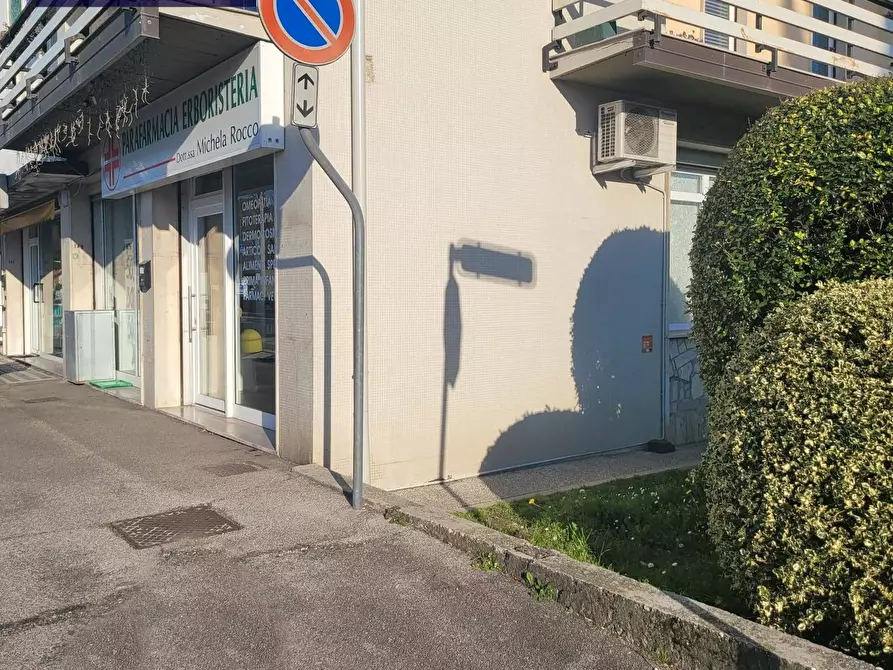 Immagine 1 di Attività commerciale in vendita  in viale trieste a Gradisca D'isonzo