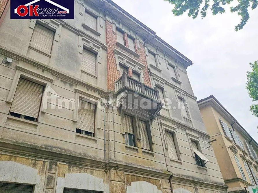 Immagine 10 di Palazzo in vendita  in Via Buonarroti a Gorizia