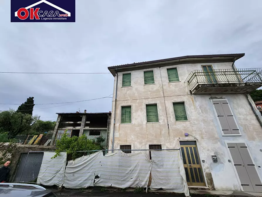 Immagine 4 di Rustico / casale in vendita  in Via Roma a Cavaion Veronese