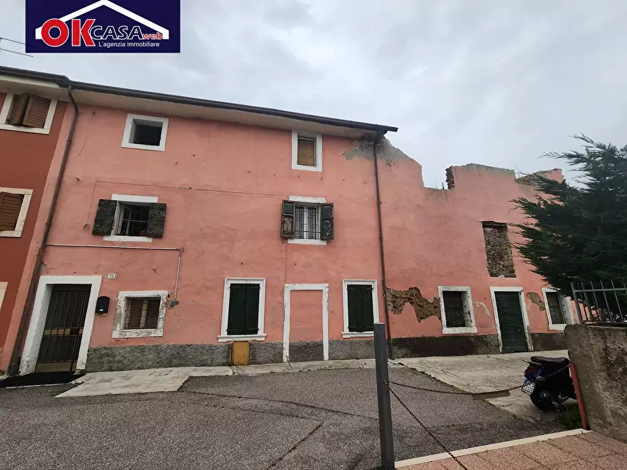 Immagine 8 di Rustico / casale in vendita  in VIA GARDESANE a Verona