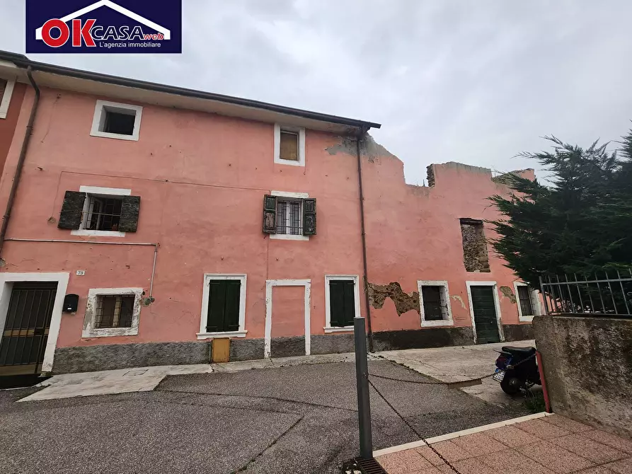 Immagine 10 di Rustico / casale in vendita  in VIA GARDESANE a Verona