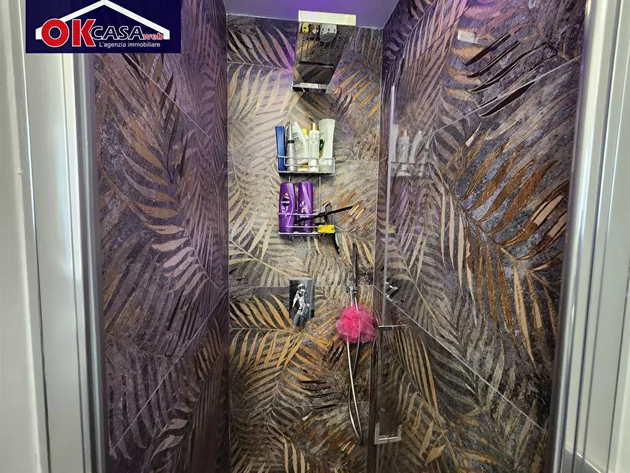 Immagine 18 di Appartamento in vendita  in via pò a Peschiera Del Garda