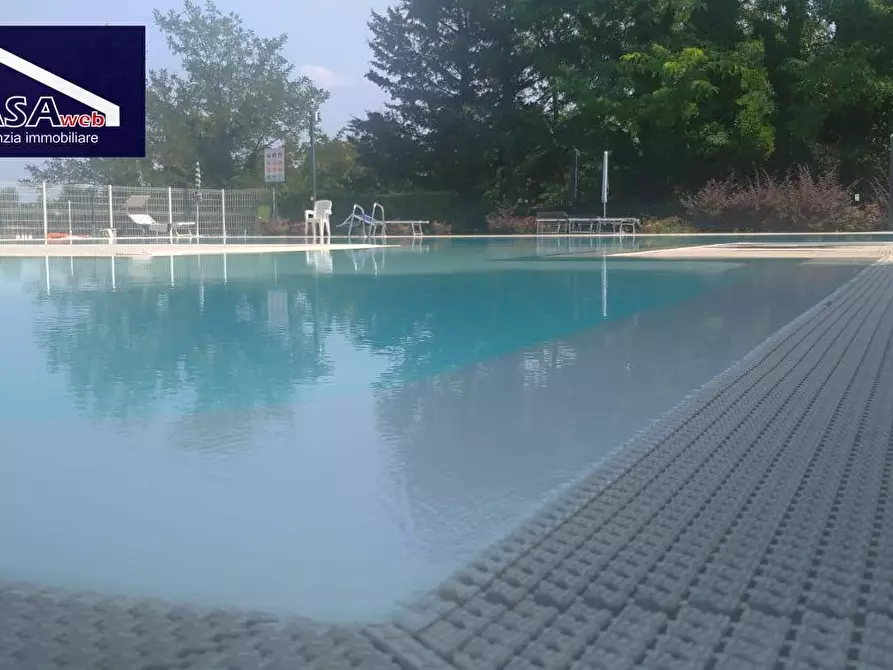 Immagine 22 di Appartamento in vendita  in via pò a Peschiera Del Garda