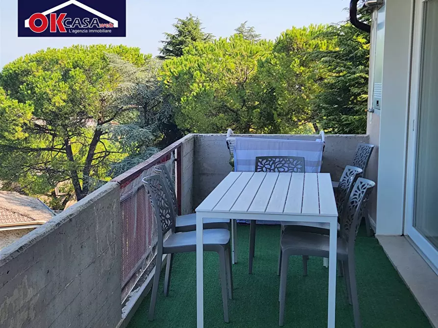 Immagine 3 di Appartamento in vendita  in via pò a Peschiera Del Garda