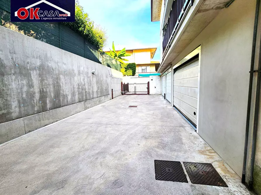 Immagine 25 di Villetta a schiera in vendita  in via sauro a Sirmione