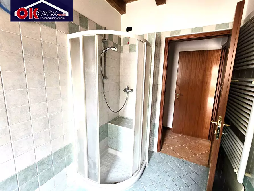 Immagine 11 di Appartamento in vendita  in via silvio pellico a Villafranca Di Verona