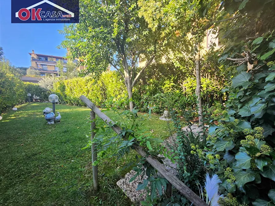 Immagine 21 di Casa semindipendente in vendita  in via comboni a Desenzano Del Garda