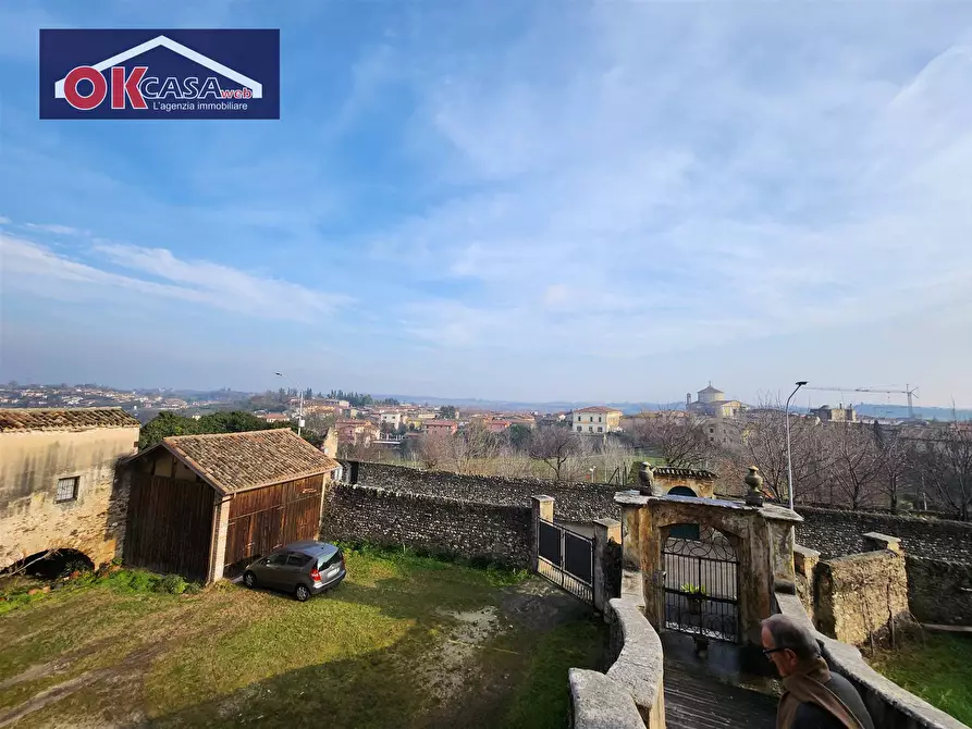 Immagine 19 di Villa in vendita  in Castello a Pozzolengo