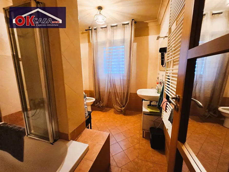 Immagine 20 di Appartamento in vendita  in via VENEZIA a Desenzano Del Garda