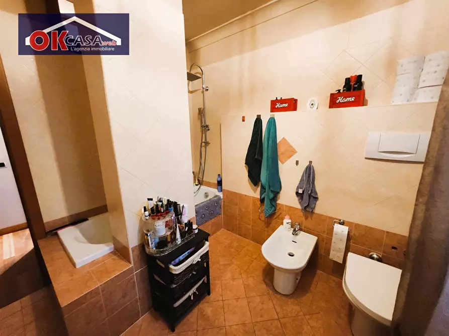 Immagine 24 di Appartamento in vendita  in via VENEZIA a Desenzano Del Garda