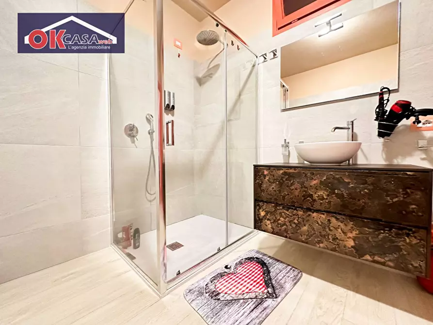 Immagine 17 di Appartamento in vendita  in VIA DON GIALDI a Desenzano Del Garda