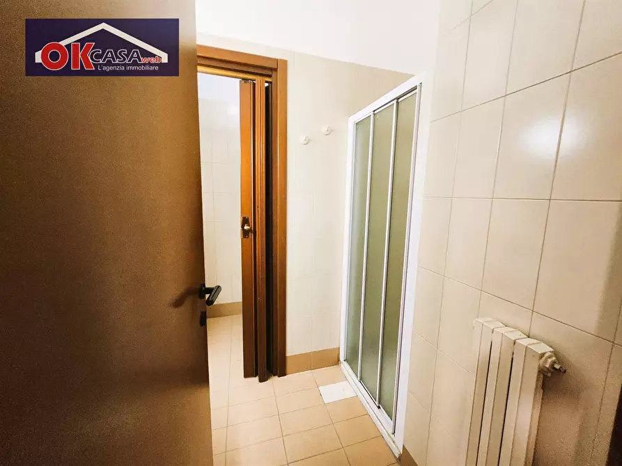Immagine 10 di Ufficio in affitto  in via cattaneo a Verona