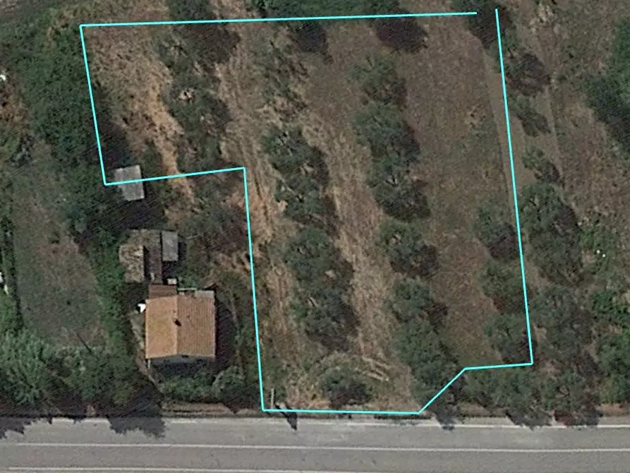 Immagine 4 di Terreno industriale in vendita  in Via Tordino a Castellalto