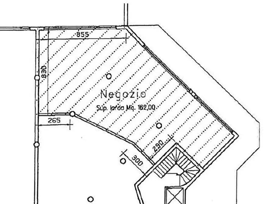 Immagine 13 di Locale commerciale in vendita  in Via Nazionale per Teramo a Giulianova