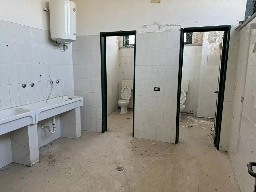Immagine 18 di Capannone industriale in affitto  in Via I° Maggio a Nereto