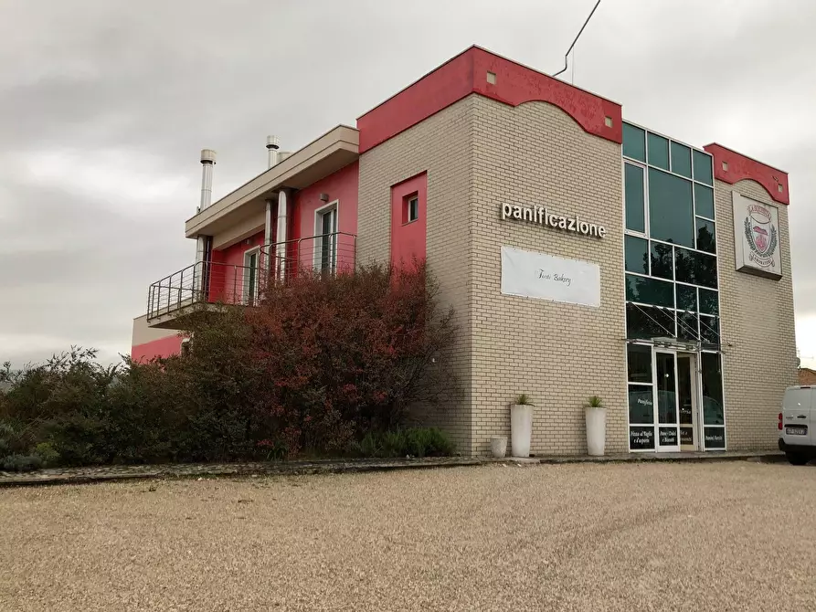 Immagine 3 di Capannone industriale in vendita  in Via Masci a Roseto Degli Abruzzi