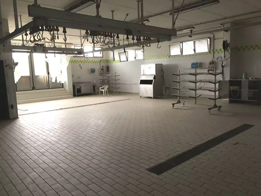 Immagine 13 di Capannone industriale in vendita  in Via Masci a Roseto Degli Abruzzi