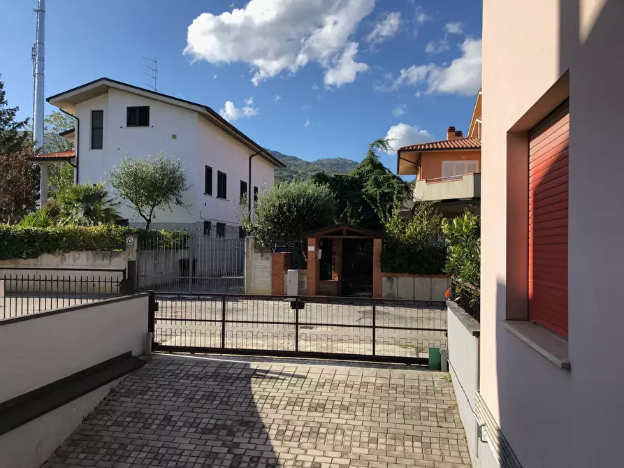 Immagine 15 di Appartamento in vendita  in Via Giorgio Perlasca a Teramo