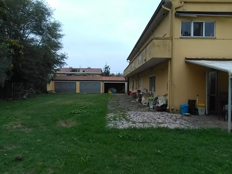 Immagine 12 di Villa in vendita  in Via Galilei a Giulianova