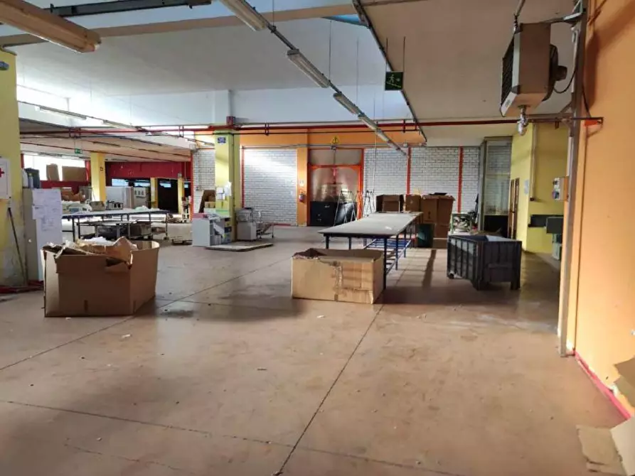 Immagine 19 di Capannone industriale in vendita  in VIA MOLINO FLAIANI a Corropoli