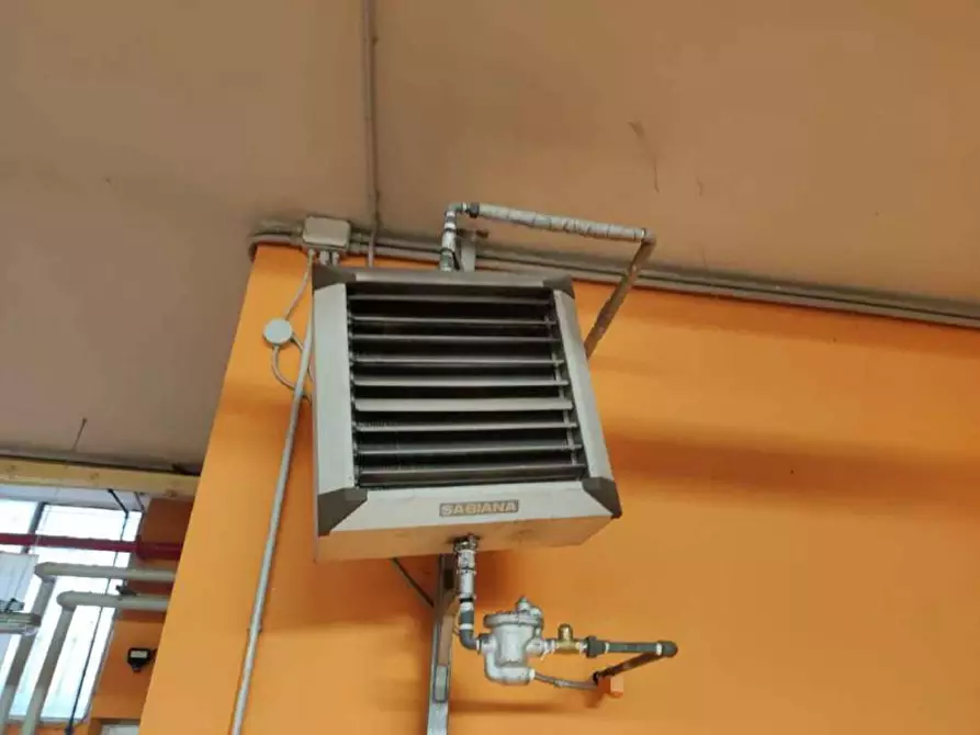 Immagine 27 di Capannone industriale in vendita  in VIA MOLINO FLAIANI a Corropoli