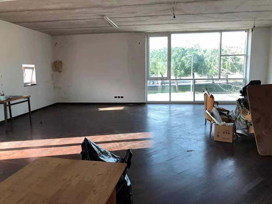 Immagine 17 di Capannone industriale in vendita  in Via Masci a Roseto Degli Abruzzi