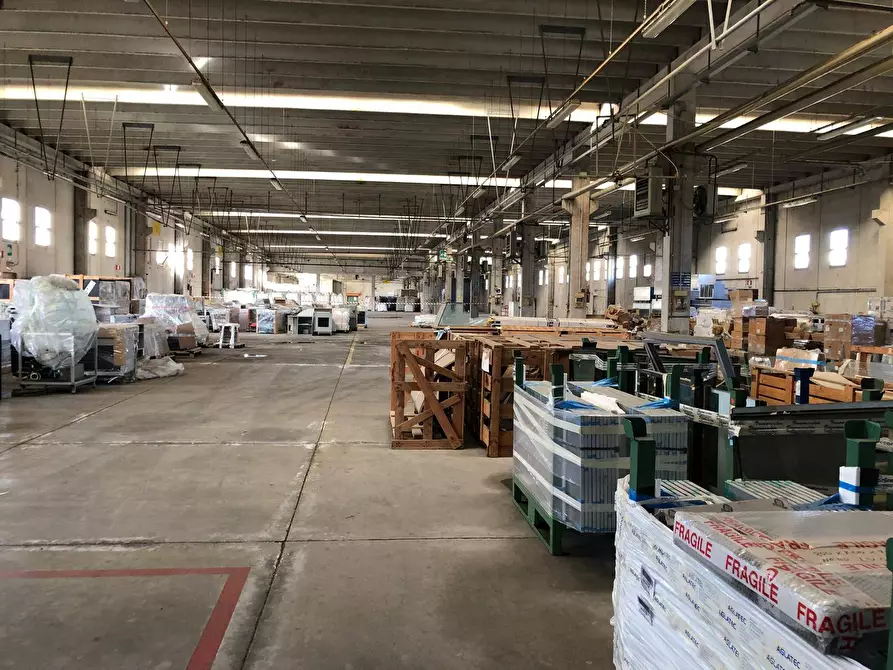 Immagine 24 di Capannone industriale in vendita  in Salino a Tortoreto