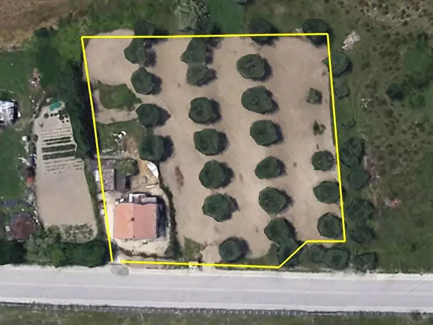 Immagine 4 di Terreno industriale in vendita  in Via Tordino a Castellalto