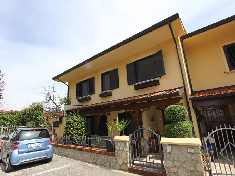 Immagine 1 di Casa bifamiliare in vendita  in C.DA CARITO a Cerisano