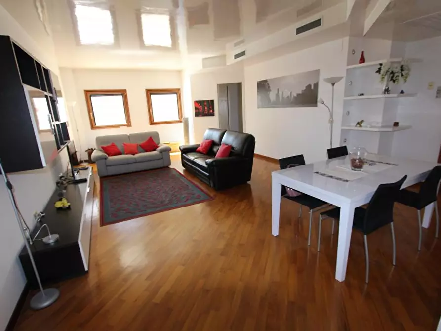 Immagine 6 di Appartamento in vendita  in SANDRO PERTINI a Rende