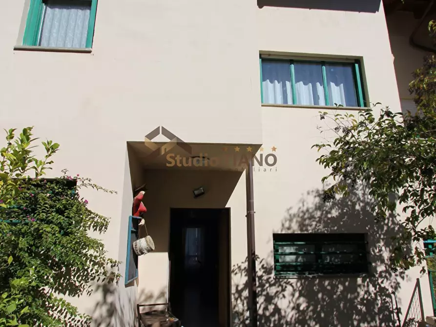 Immagine 5 di Villetta a schiera in vendita  in VIA  BENIAMINO CELLINI a Rende