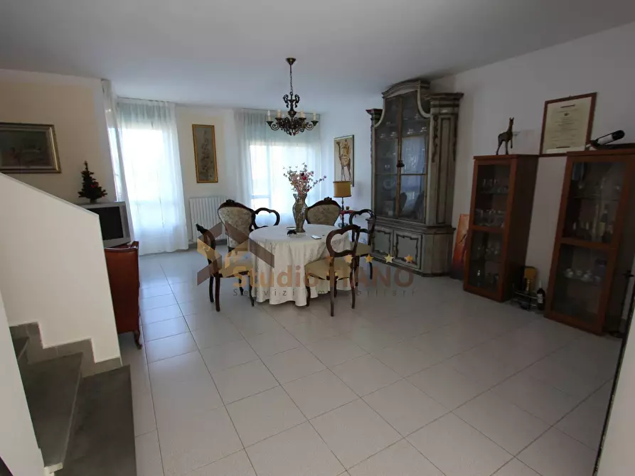 Immagine 8 di Villetta a schiera in vendita  in VIA  BENIAMINO CELLINI a Rende