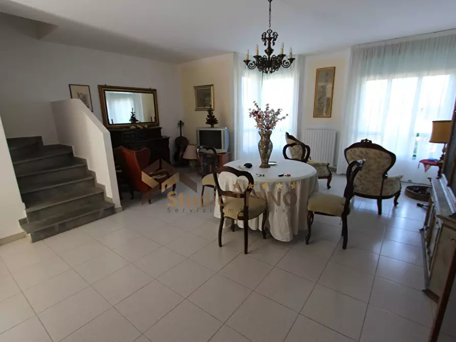 Immagine 9 di Villetta a schiera in vendita  in VIA  BENIAMINO CELLINI a Rende