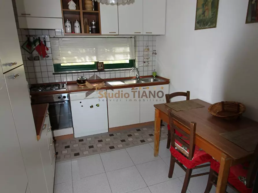 Immagine 10 di Villetta a schiera in vendita  in VIA  BENIAMINO CELLINI a Rende