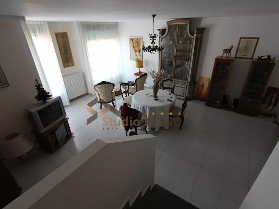 Immagine 15 di Villetta a schiera in vendita  in VIA  BENIAMINO CELLINI a Rende