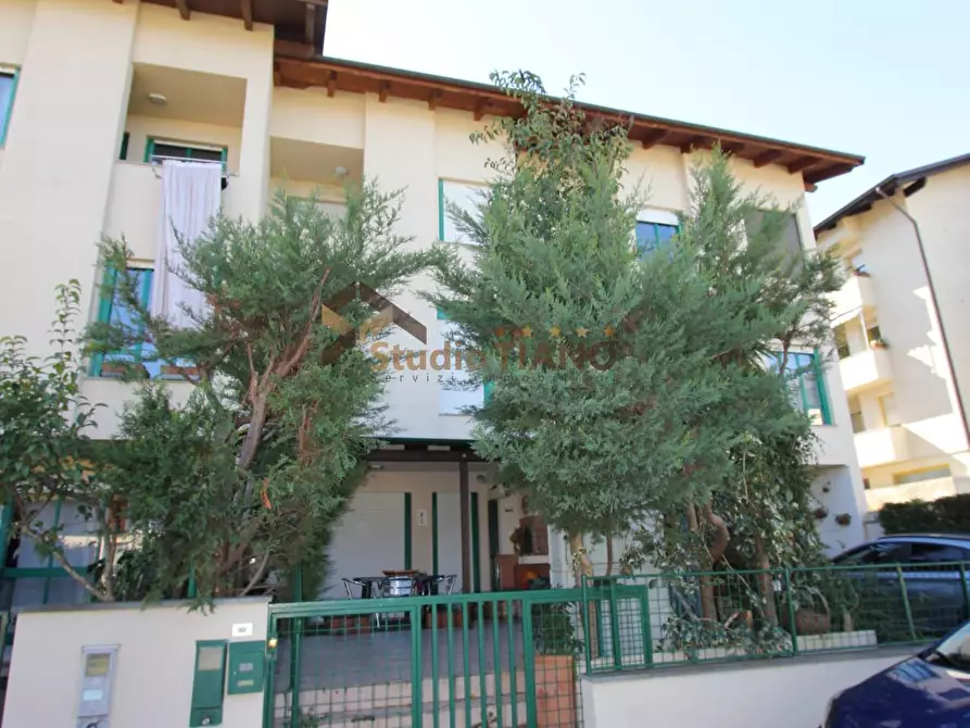 Immagine 3 di Villetta a schiera in vendita  in VIA  BENIAMINO CELLINI a Rende