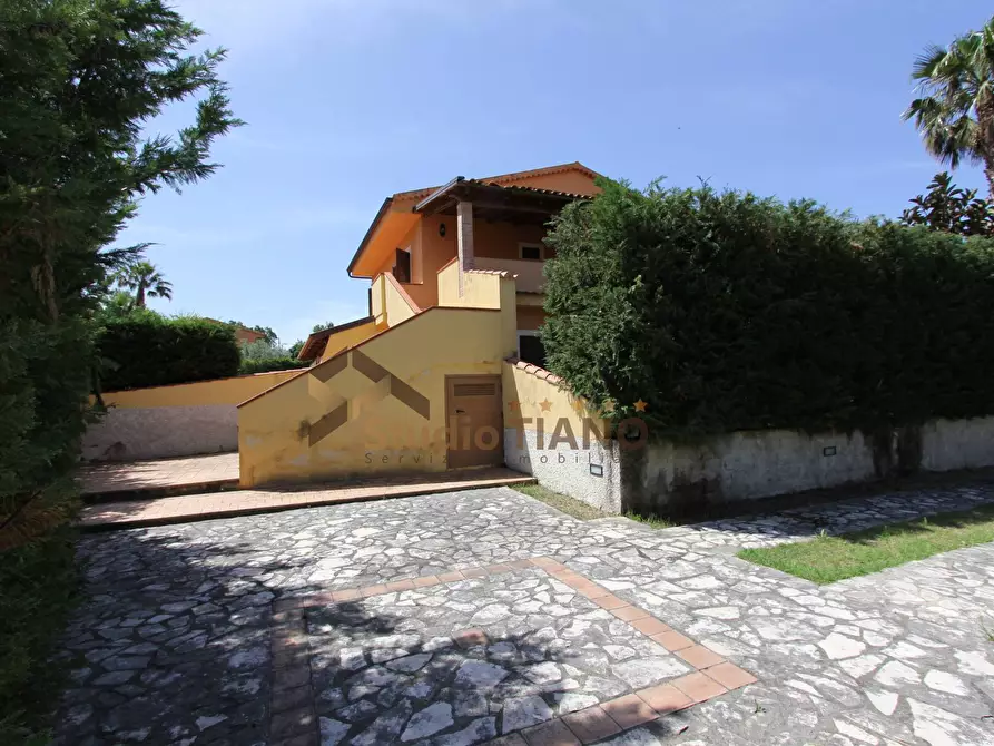 Immagine 1 di Casa vacanze in vendita  in VILLAGGIO LE VASELLE a Fuscaldo