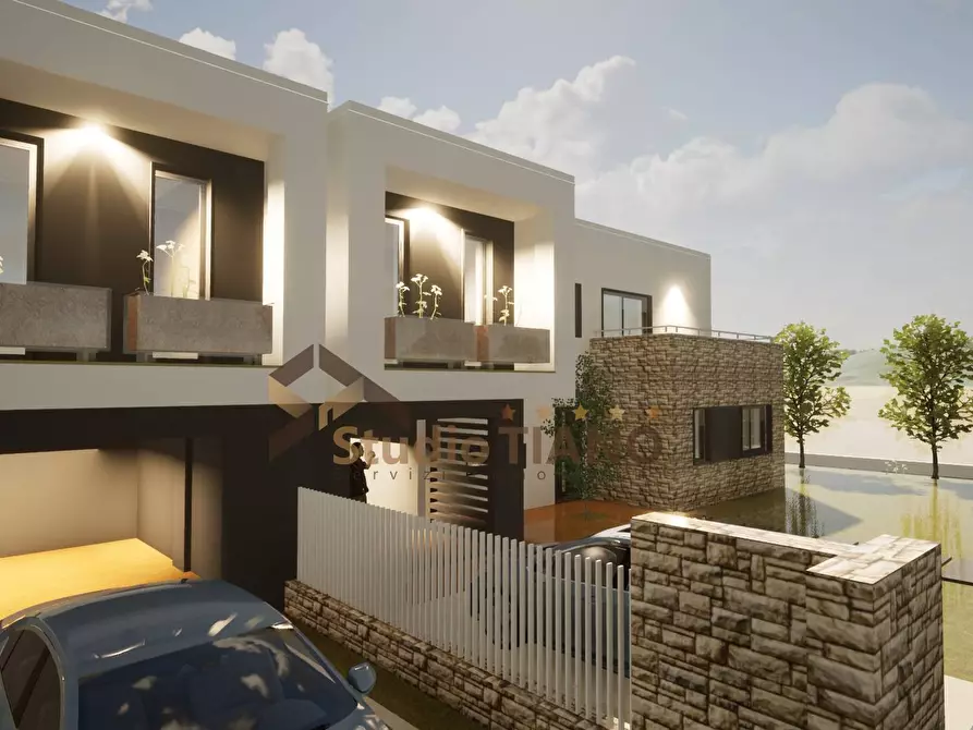 Immagine 12 di Villa in vendita  in VIA MODIGLIANI a Rende