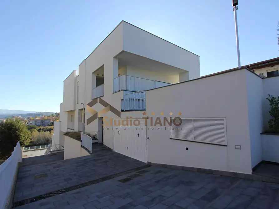 Immagine 5 di Appartamento in vendita  in VIA FRANCESCO CILEA a Cosenza