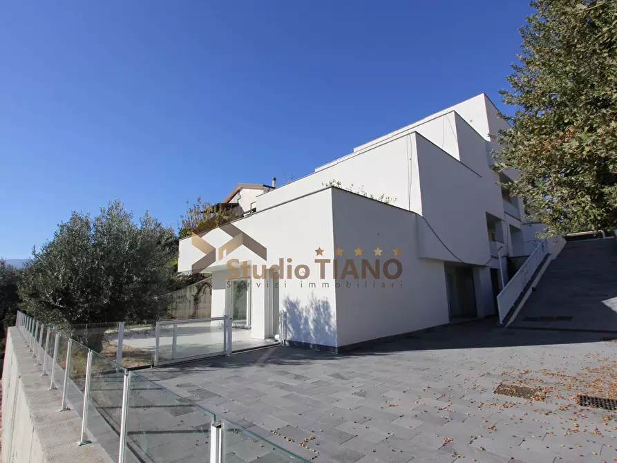 Immagine 4 di Appartamento in vendita  in VIA FRANCESCO CILEA a Cosenza