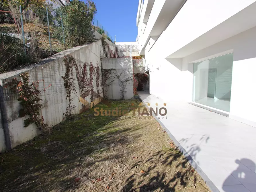 Immagine 18 di Appartamento in vendita  in VIA FRANCESCO CILEA a Cosenza