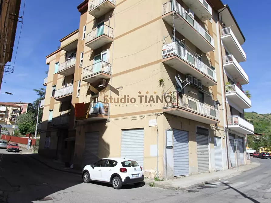 Immagine 1 di Appartamento in vendita  in C.DA SERRA SOTTANA a Cosenza