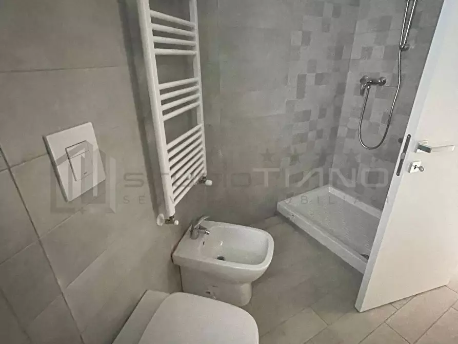 Immagine 11 di Appartamento in vendita  in VIALE GIACOMO MANCINI a Cosenza