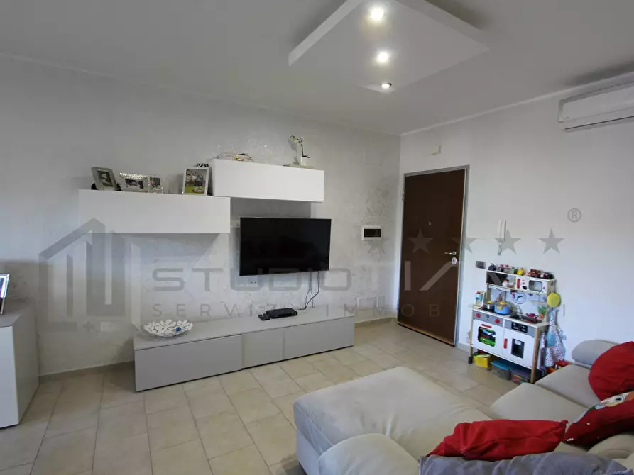 Immagine 8 di Appartamento in vendita  in VIA LIGABUE a Rende