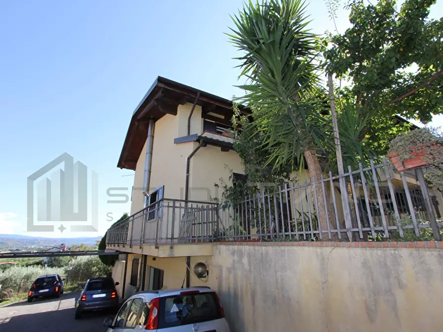 Immagine 2 di Casa bifamiliare in vendita  in VIA GIOVANNI MALAGODI a Montalto Uffugo