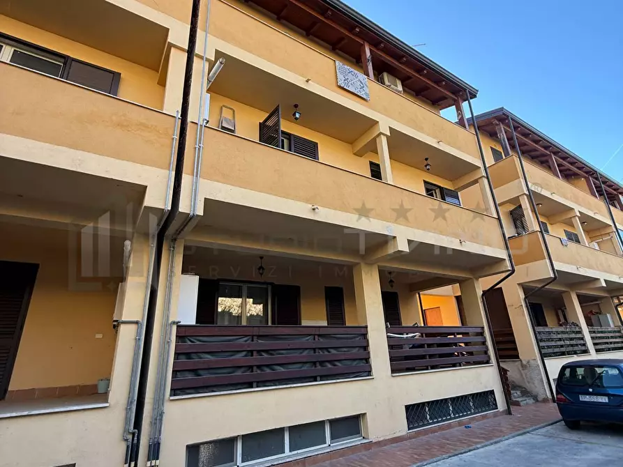 Immagine 3 di Appartamento in vendita  in VIA ENRICO DE NICOLA a Castiglione Cosentino