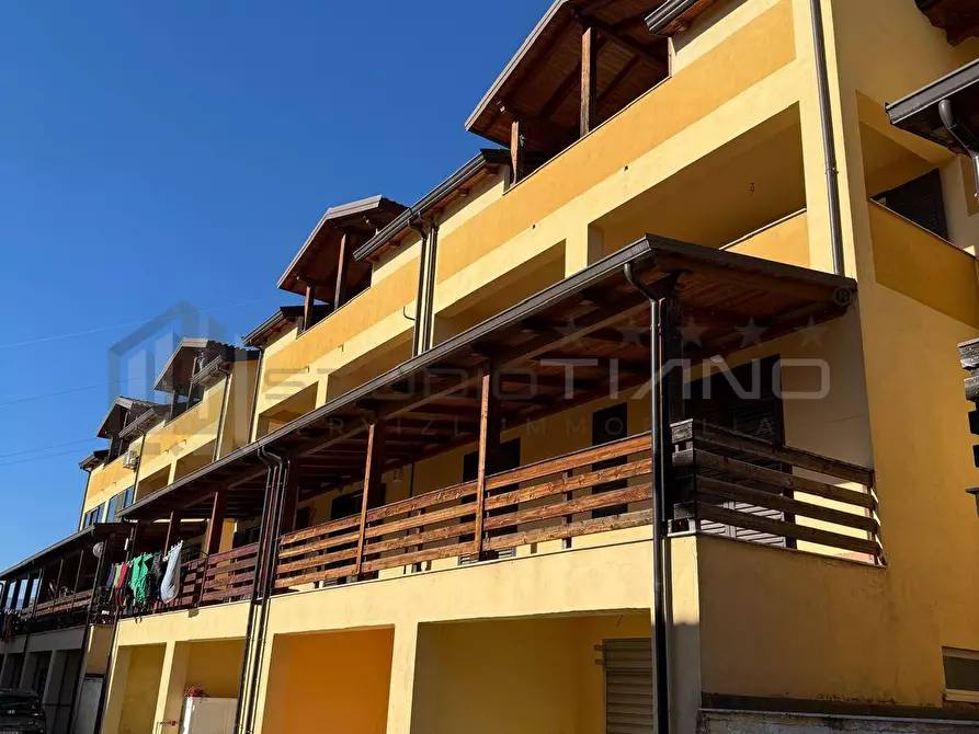 Immagine 1 di Appartamento in vendita  in VIA ENRICO DE NICOLA a Castiglione Cosentino